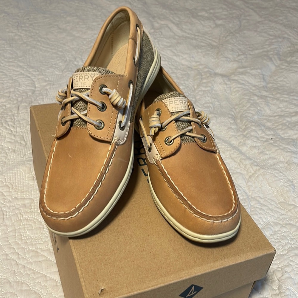 Womens sperrys